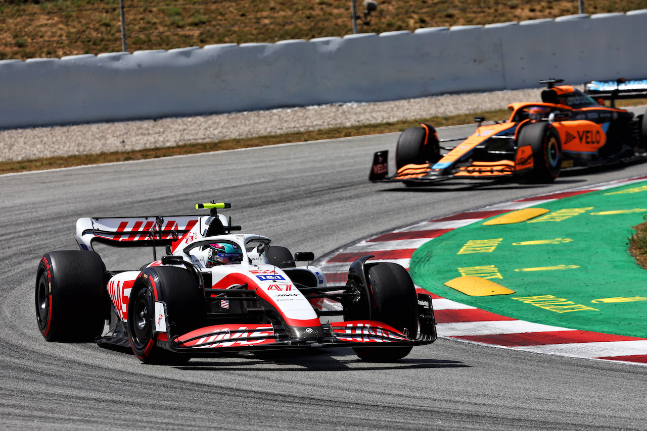 GP SPAGNA, Mick Schumacher (GER) Haas VF-22.
22.05.2022. Formula 1 World Championship, Rd 6, Spanish Grand Prix, Barcelona, Spain, Gara Day.
- www.xpbimages.com, EMail: requests@xpbimages.com © Copyright: Batchelor / XPB Images