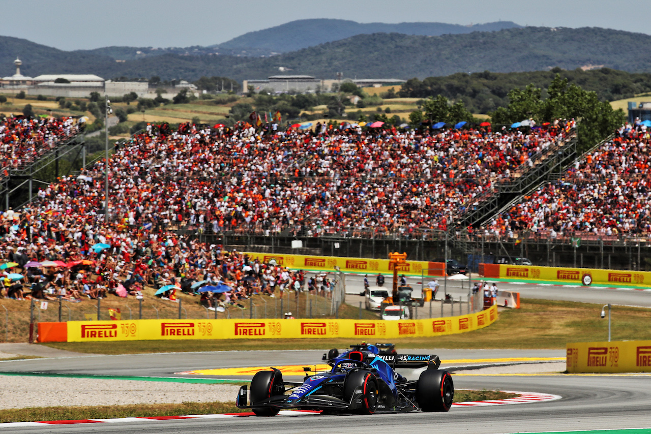 GP SPAGNA, Alexander Albon (THA) Williams Racing FW44.
22.05.2022. Formula 1 World Championship, Rd 6, Spanish Grand Prix, Barcelona, Spain, Gara Day.
 - www.xpbimages.com, EMail: requests@xpbimages.com © Copyright: Coates / XPB Images