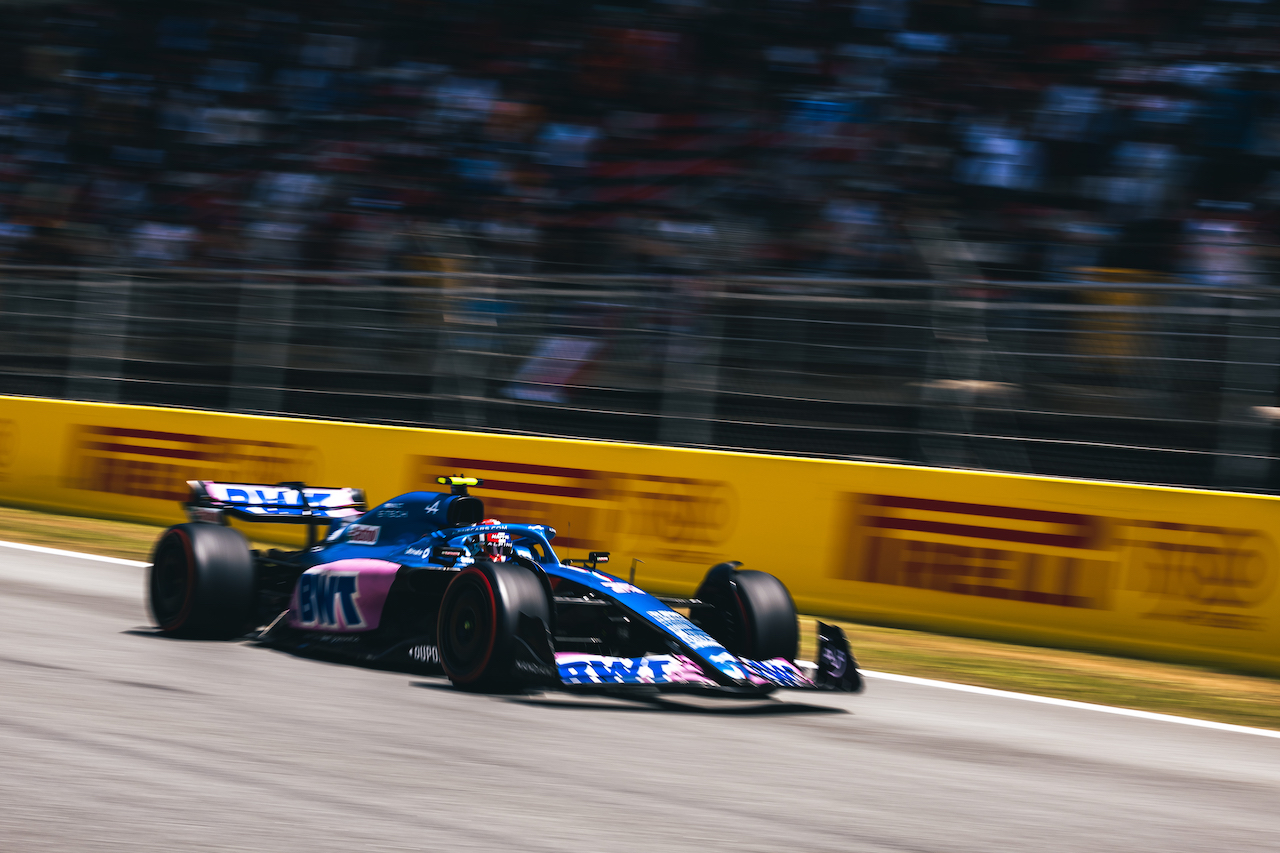 GP SPAGNA, Esteban Ocon (FRA) Alpine F1 Team A522.
22.05.2022. Formula 1 World Championship, Rd 6, Spanish Grand Prix, Barcelona, Spain, Gara Day.
- www.xpbimages.com, EMail: requests@xpbimages.com © Copyright: Bearne / XPB Images
