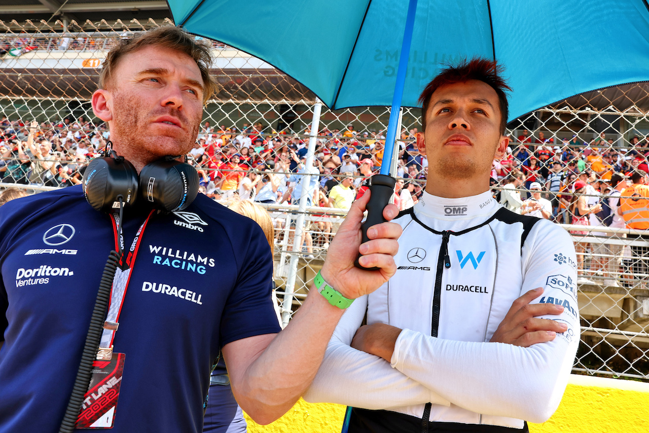 GP SPAGNA, Alexander Albon (THA) Williams Racing on the grid.
22.05.2022. Formula 1 World Championship, Rd 6, Spanish Grand Prix, Barcelona, Spain, Gara Day.
- www.xpbimages.com, EMail: requests@xpbimages.com © Copyright: Batchelor / XPB Images
