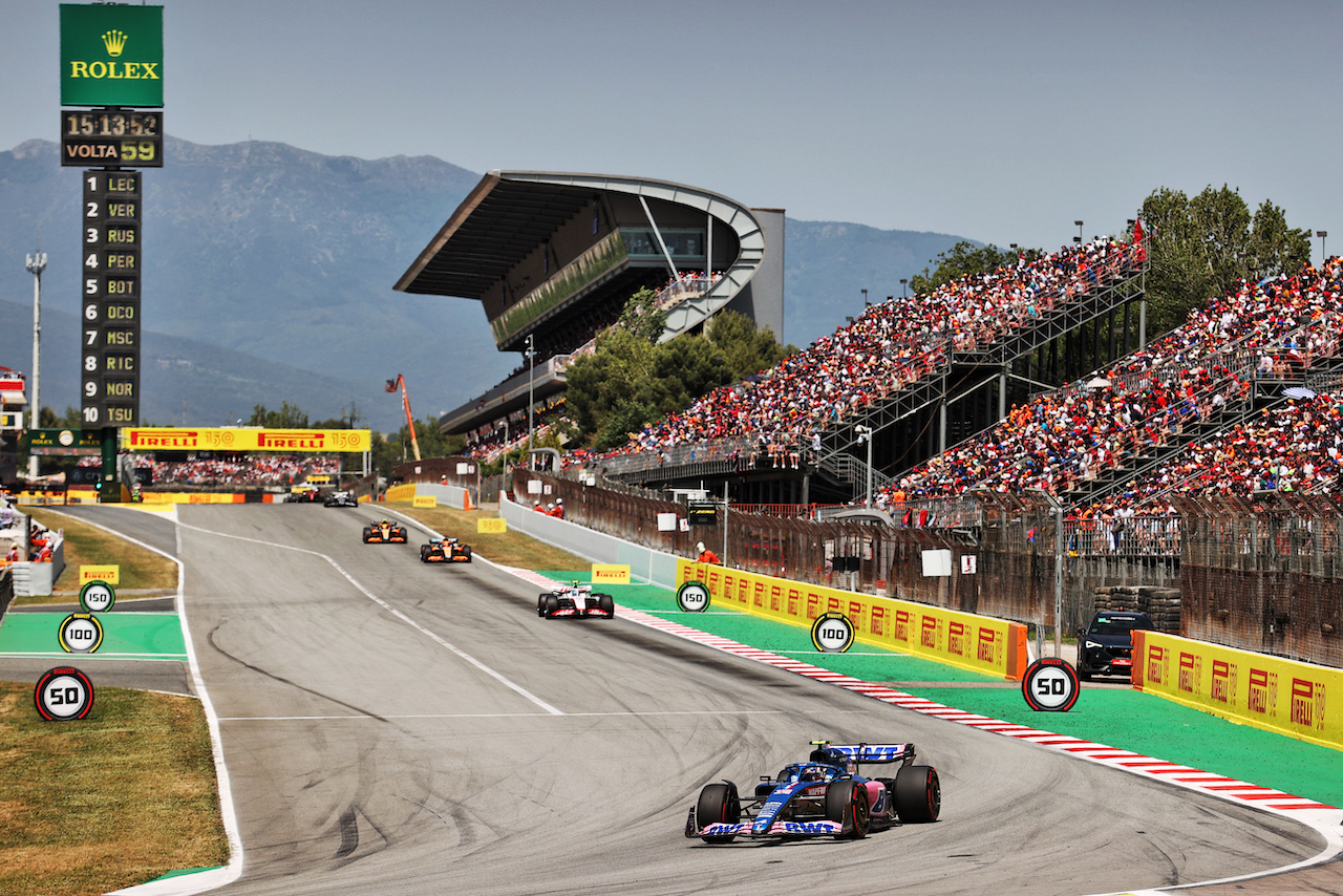GP SPAGNA, Esteban Ocon (FRA) Alpine F1 Team A522.
22.05.2022. Formula 1 World Championship, Rd 6, Spanish Grand Prix, Barcelona, Spain, Gara Day.
- www.xpbimages.com, EMail: requests@xpbimages.com © Copyright: Charniaux / XPB Images