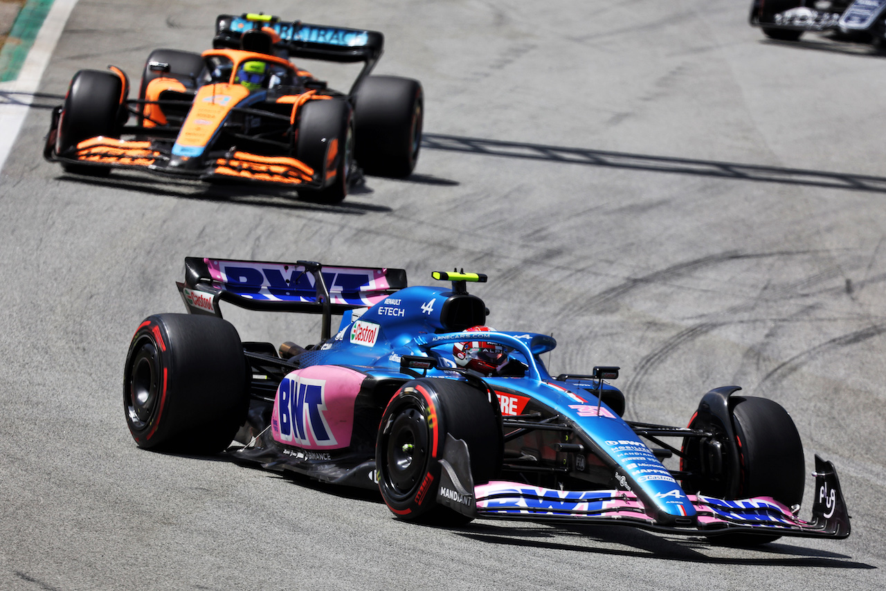 GP SPAGNA, Esteban Ocon (FRA) Alpine F1 Team A522.
22.05.2022. Formula 1 World Championship, Rd 6, Spanish Grand Prix, Barcelona, Spain, Gara Day.
- www.xpbimages.com, EMail: requests@xpbimages.com © Copyright: Bearne / XPB Images