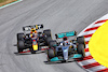 GP SPAGNA, Max Verstappen (NLD) Red Bull Racing RB18 e George Russell (GBR) Mercedes AMG F1 W13 battle for position.
22.05.2022. Formula 1 World Championship, Rd 6, Spanish Grand Prix, Barcelona, Spain, Gara Day.
- www.xpbimages.com, EMail: requests@xpbimages.com © Copyright: Batchelor / XPB Images