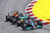 GP SPAGNA, Max Verstappen (NLD) Red Bull Racing RB18 e George Russell (GBR) Mercedes AMG F1 W13 battle for position.
22.05.2022. Formula 1 World Championship, Rd 6, Spanish Grand Prix, Barcelona, Spain, Gara Day.
- www.xpbimages.com, EMail: requests@xpbimages.com © Copyright: Batchelor / XPB Images