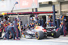 GP SPAGNA, Sergio Perez (MEX) Red Bull Racing RB18 pit stop.
22.05.2022. Formula 1 World Championship, Rd 6, Spanish Grand Prix, Barcelona, Spain, Gara Day.
- www.xpbimages.com, EMail: requests@xpbimages.com © Copyright: Batchelor / XPB Images