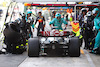 GP SPAGNA, George Russell (GBR) Mercedes AMG F1 W13 pit stop.
22.05.2022. Formula 1 World Championship, Rd 6, Spanish Grand Prix, Barcelona, Spain, Gara Day.
- www.xpbimages.com, EMail: requests@xpbimages.com ¬© Copyright: Batchelor / XPB Images