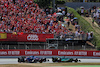 GP SPAGNA, Lance Stroll (CDN) Aston Martin F1 Team AMR22 davanti a Fernando Alonso (ESP) Alpine F1 Team A522 e Alexander Albon (THA) Williams Racing FW44.
22.05.2022. Formula 1 World Championship, Rd 6, Spanish Grand Prix, Barcelona, Spain, Gara Day.
- www.xpbimages.com, EMail: requests@xpbimages.com © Copyright: Bearne / XPB Images