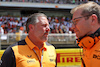 GP SPAGNA, (L to R): Zak Brown (USA) McLaren Executive Director with Andreas Seidl, McLaren Managing Director on the grid.
22.05.2022. Formula 1 World Championship, Rd 6, Spanish Grand Prix, Barcelona, Spain, Gara Day.
- www.xpbimages.com, EMail: requests@xpbimages.com © Copyright: Bearne / XPB Images