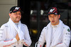 GP SPAGNA, Valtteri Bottas (FIN), Alfa Romeo Racing e Guanyu Zhou (CHI), Alfa Romeo Racing 
22.05.2022. Formula 1 World Championship, Rd 6, Spanish Grand Prix, Barcelona, Spain, Gara Day.
- www.xpbimages.com, EMail: requests@xpbimages.com ¬© Copyright: Charniaux / XPB Images