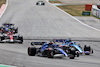 GP SPAGNA, Alexander Albon (THA) Williams Racing FW44 e Fernando Alonso (ESP) Alpine F1 Team A522 battle for position.
22.05.2022. Formula 1 World Championship, Rd 6, Spanish Grand Prix, Barcelona, Spain, Gara Day.
- www.xpbimages.com, EMail: requests@xpbimages.com © Copyright: Bearne / XPB Images