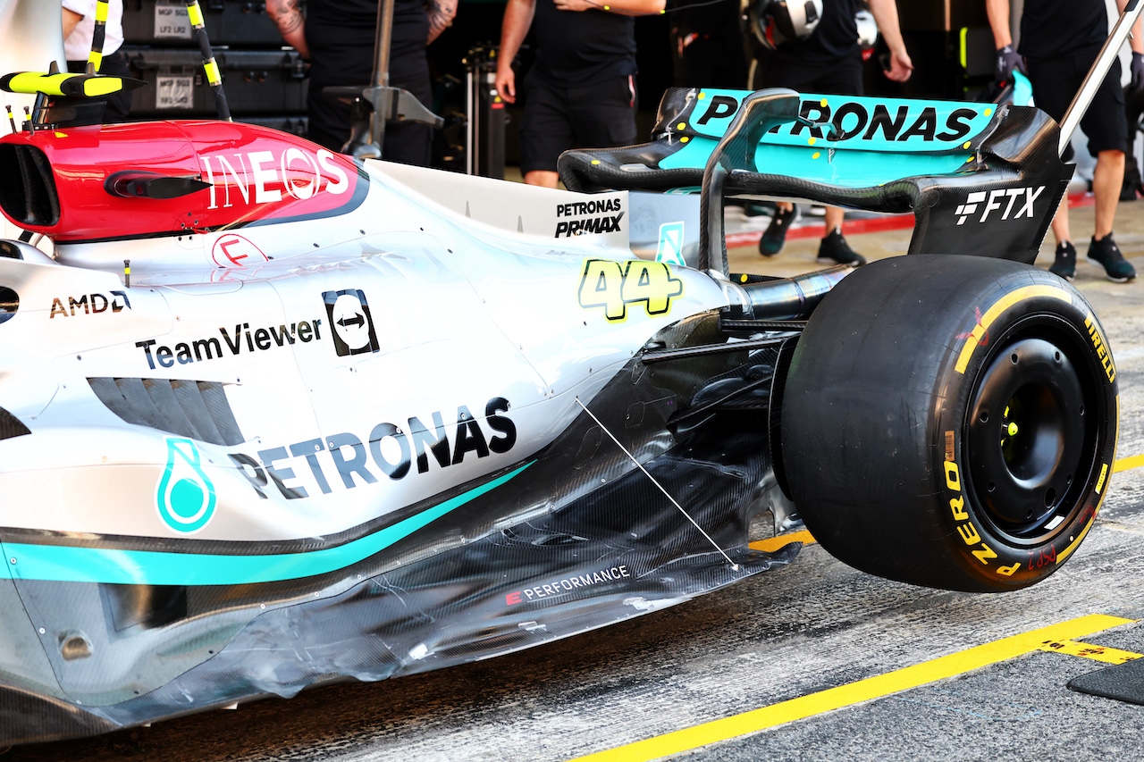 GP SPAGNA, Mercedes AMG F1 W13 floor detail.
19.05.2022. Formula 1 World Championship, Rd 6, Spanish Grand Prix, Barcelona, Spain, Preparation Day.
- www.xpbimages.com, EMail: requests@xpbimages.com © Copyright: Batchelor / XPB Images