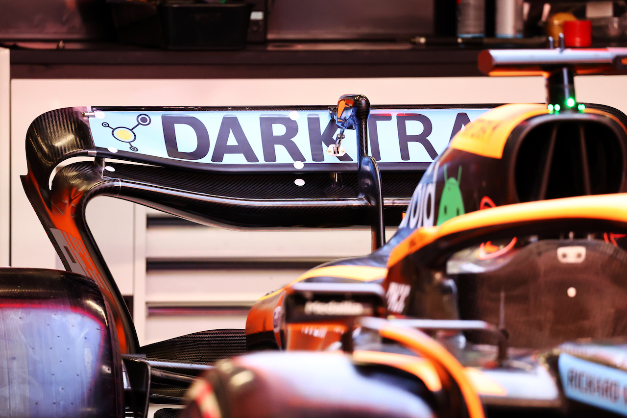 GP SPAGNA, McLaren MCL36 rear wing.
19.05.2022. Formula 1 World Championship, Rd 6, Spanish Grand Prix, Barcelona, Spain, Preparation Day.
- www.xpbimages.com, EMail: requests@xpbimages.com © Copyright: Batchelor / XPB Images