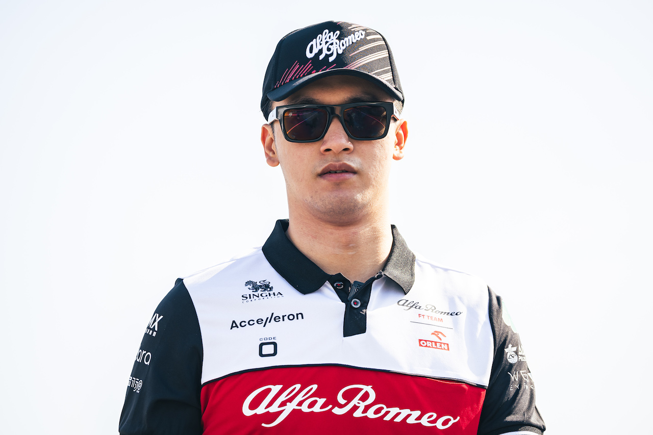 GP SPAGNA, Guanyu Zhou (CHN) Alfa Romeo F1 Team walks the circuit.
19.05.2022. Formula 1 World Championship, Rd 6, Spanish Grand Prix, Barcelona, Spain, Preparation Day.
- www.xpbimages.com, EMail: requests@xpbimages.com © Copyright: Bearne / XPB Images