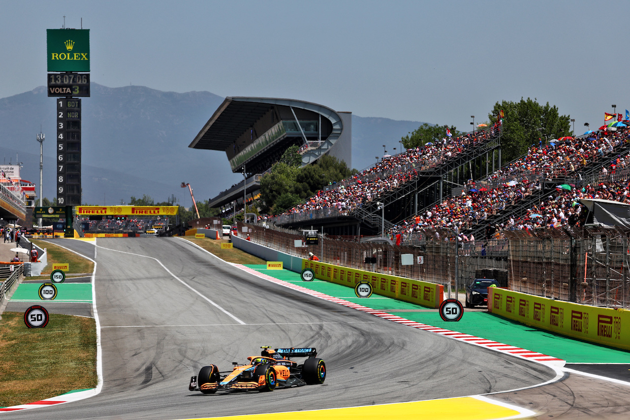 GP SPAGNA, Lando Norris (GBR) McLaren MCL36.
21.05.2022. Formula 1 World Championship, Rd 6, Spanish Grand Prix, Barcelona, Spain, Qualifiche Day.
- www.xpbimages.com, EMail: requests@xpbimages.com © Copyright: Batchelor / XPB Images
