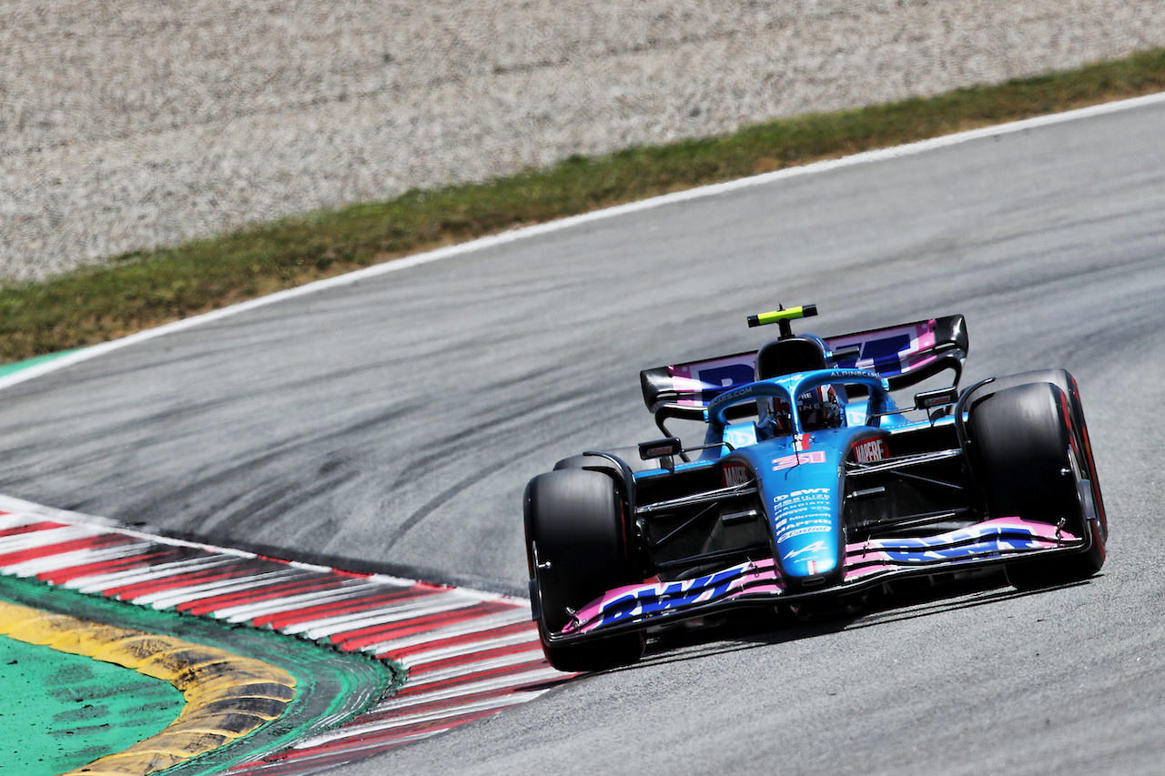 GP SPAGNA, Esteban Ocon (FRA) Alpine F1 Team A522.
21.05.2022. Formula 1 World Championship, Rd 6, Spanish Grand Prix, Barcelona, Spain, Qualifiche Day.
 - www.xpbimages.com, EMail: requests@xpbimages.com © Copyright: Coates / XPB Images