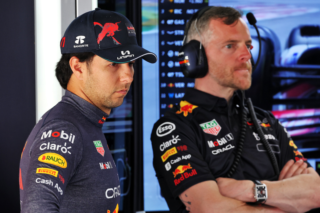 GP SPAGNA, Sergio Perez (MEX) Red Bull Racing.
21.05.2022. Formula 1 World Championship, Rd 6, Spanish Grand Prix, Barcelona, Spain, Qualifiche Day.
- www.xpbimages.com, EMail: requests@xpbimages.com © Copyright: Bearne / XPB Images