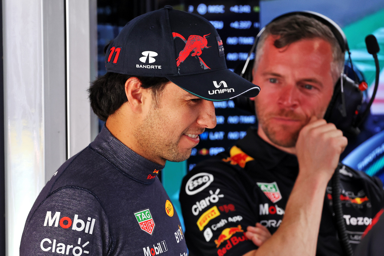 GP SPAGNA, Sergio Perez (MEX) Red Bull Racing.
21.05.2022. Formula 1 World Championship, Rd 6, Spanish Grand Prix, Barcelona, Spain, Qualifiche Day.
- www.xpbimages.com, EMail: requests@xpbimages.com © Copyright: Bearne / XPB Images