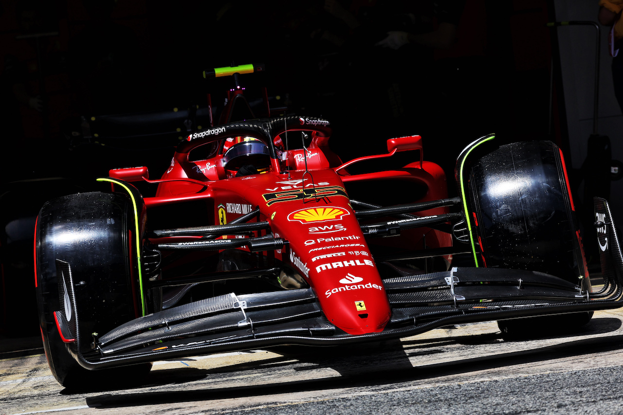 GP SPAGNA, Carlos Sainz Jr (ESP) Ferrari F1-75.
21.05.2022. Formula 1 World Championship, Rd 6, Spanish Grand Prix, Barcelona, Spain, Qualifiche Day.
- www.xpbimages.com, EMail: requests@xpbimages.com © Copyright: Bearne / XPB Images