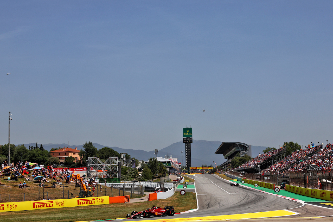 GP SPAGNA, Carlos Sainz Jr (ESP) Ferrari F1-75..
21.05.2022. Formula 1 World Championship, Rd 6, Spanish Grand Prix, Barcelona, Spain, Qualifiche Day.
- www.xpbimages.com, EMail: requests@xpbimages.com © Copyright: Batchelor / XPB Images