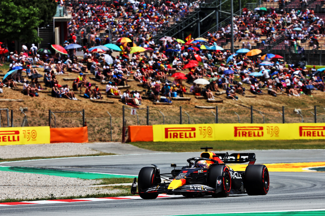 GP SPAGNA, Max Verstappen (NLD) Red Bull Racing RB18.
21.05.2022. Formula 1 World Championship, Rd 6, Spanish Grand Prix, Barcelona, Spain, Qualifiche Day.
- www.xpbimages.com, EMail: requests@xpbimages.com © Copyright: Batchelor / XPB Images
