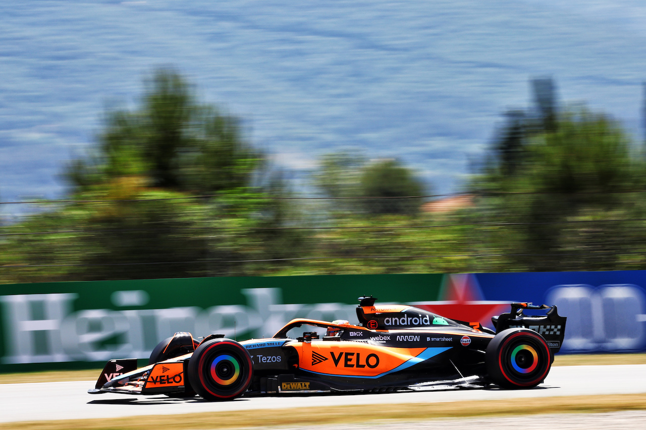 GP SPAGNA, Daniel Ricciardo (AUS) McLaren MCL36.
21.05.2022. Formula 1 World Championship, Rd 6, Spanish Grand Prix, Barcelona, Spain, Qualifiche Day.
- www.xpbimages.com, EMail: requests@xpbimages.com © Copyright: Batchelor / XPB Images