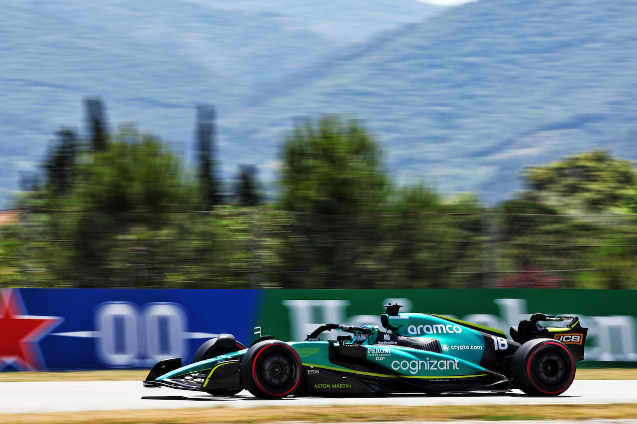 GP SPAGNA, Lance Stroll (CDN) Aston Martin F1 Team AMR22.
21.05.2022. Formula 1 World Championship, Rd 6, Spanish Grand Prix, Barcelona, Spain, Qualifiche Day.
- www.xpbimages.com, EMail: requests@xpbimages.com © Copyright: Batchelor / XPB Images