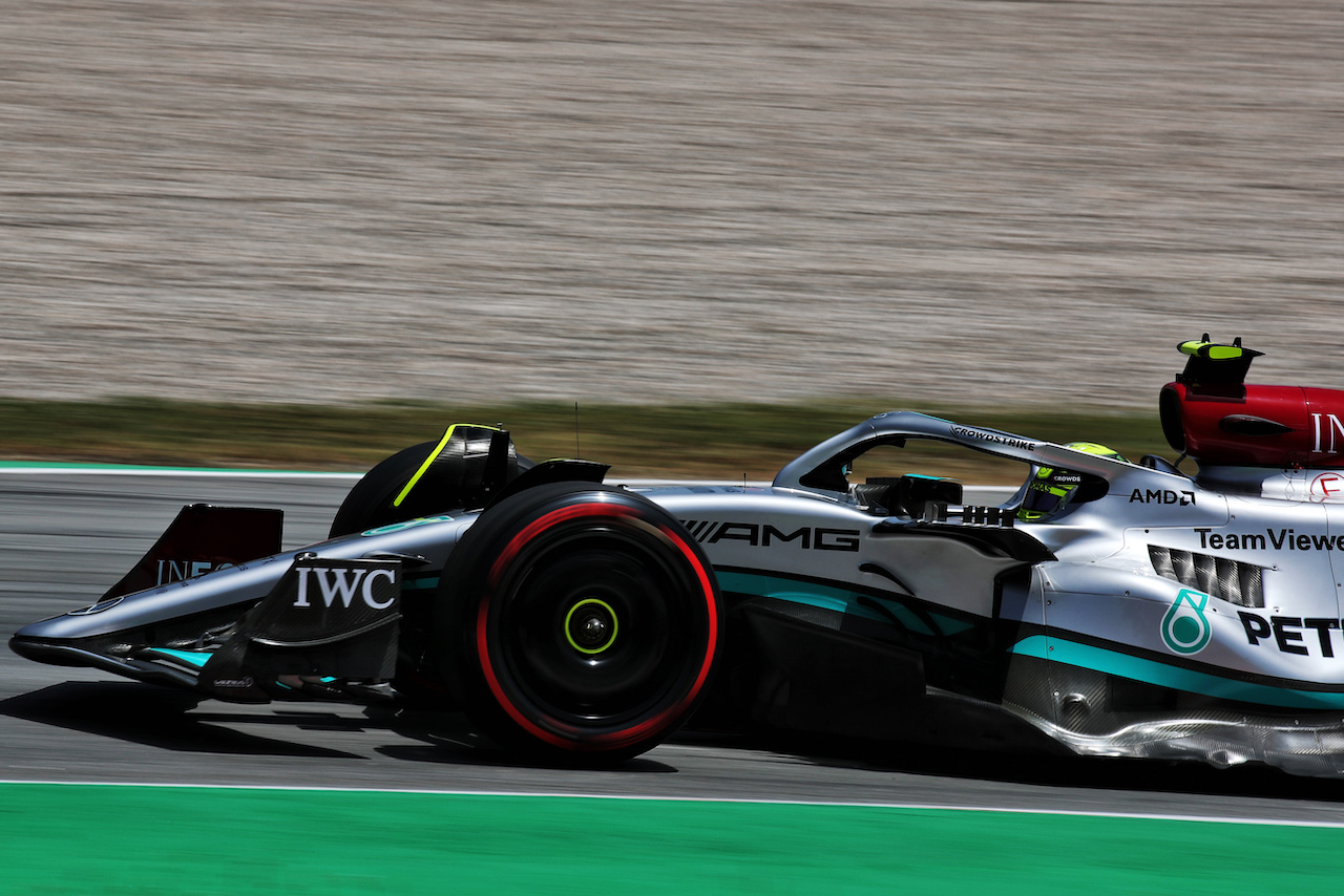 GP SPAGNA, Lewis Hamilton (GBR) Mercedes AMG F1 W13.
21.05.2022. Formula 1 World Championship, Rd 6, Spanish Grand Prix, Barcelona, Spain, Qualifiche Day.
 - www.xpbimages.com, EMail: requests@xpbimages.com © Copyright: Coates / XPB Images