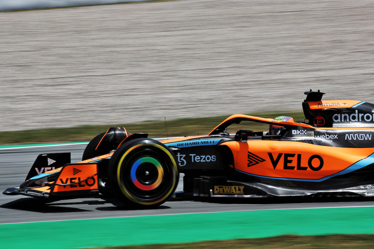 GP SPAGNA, Daniel Ricciardo (AUS) McLaren MCL36.
21.05.2022. Formula 1 World Championship, Rd 6, Spanish Grand Prix, Barcelona, Spain, Qualifiche Day.
 - www.xpbimages.com, EMail: requests@xpbimages.com © Copyright: Coates / XPB Images
