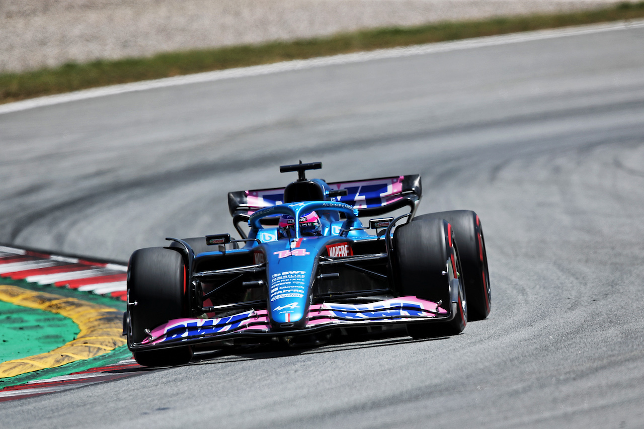 GP SPAGNA, Fernando Alonso (ESP) Alpine F1 Team A522.
21.05.2022. Formula 1 World Championship, Rd 6, Spanish Grand Prix, Barcelona, Spain, Qualifiche Day.
 - www.xpbimages.com, EMail: requests@xpbimages.com © Copyright: Coates / XPB Images