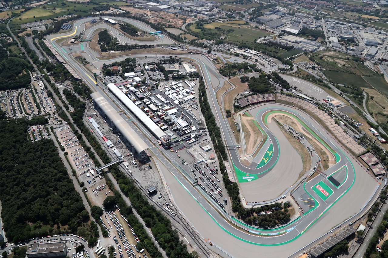 GP SPAGNA, An aerial view of the circuit.
21.05.2022. Formula 1 World Championship, Rd 6, Spanish Grand Prix, Barcelona, Spain, Qualifiche Day.
- www.xpbimages.com, EMail: requests@xpbimages.com © Copyright: F1 / XPB Images