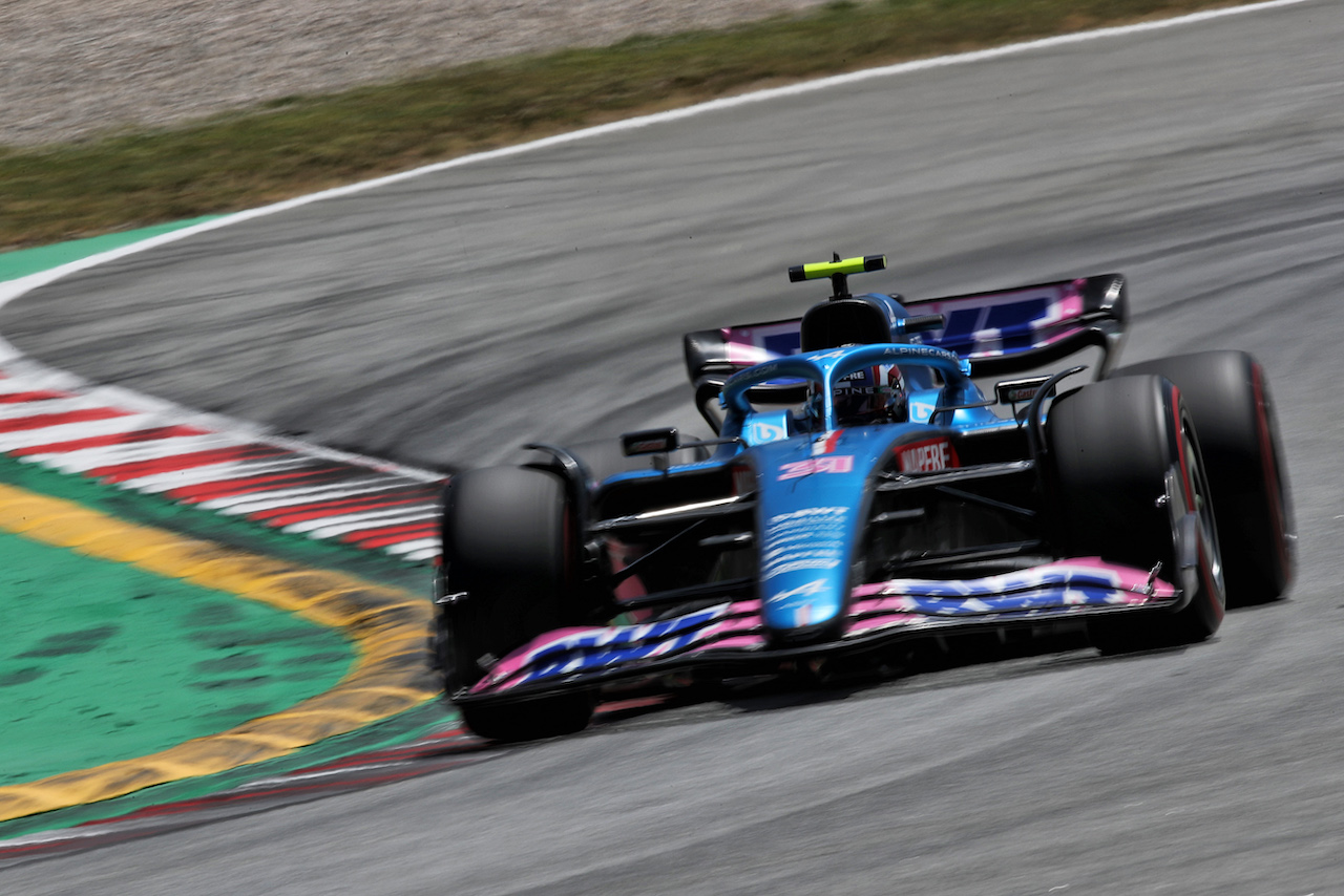 GP SPAGNA, Esteban Ocon (FRA) Alpine F1 Team A522.
21.05.2022. Formula 1 World Championship, Rd 6, Spanish Grand Prix, Barcelona, Spain, Qualifiche Day.
 - www.xpbimages.com, EMail: requests@xpbimages.com © Copyright: Coates / XPB Images