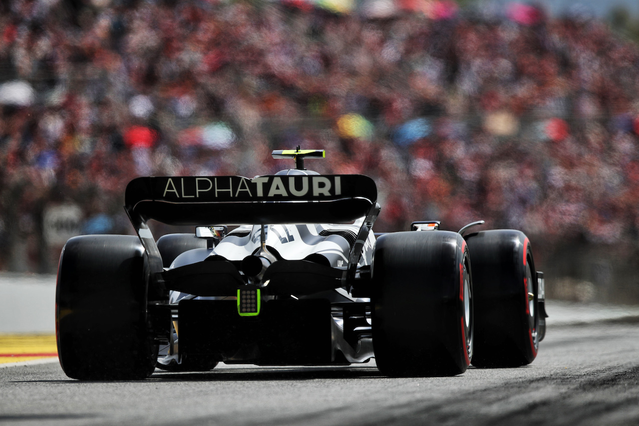 GP SPAGNA, Yuki Tsunoda (JPN) AlphaTauri AT03.
21.05.2022. Formula 1 World Championship, Rd 6, Spanish Grand Prix, Barcelona, Spain, Qualifiche Day.
 - www.xpbimages.com, EMail: requests@xpbimages.com © Copyright: Coates / XPB Images