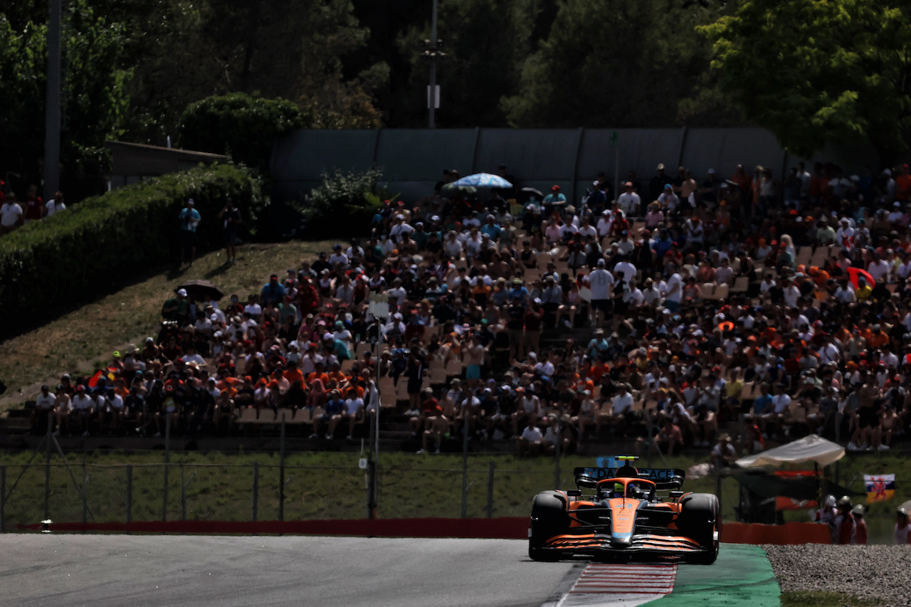 GP SPAGNA, Lando Norris (GBR) McLaren MCL36.
21.05.2022. Formula 1 World Championship, Rd 6, Spanish Grand Prix, Barcelona, Spain, Qualifiche Day.
- www.xpbimages.com, EMail: requests@xpbimages.com © Copyright: Bearne / XPB Images