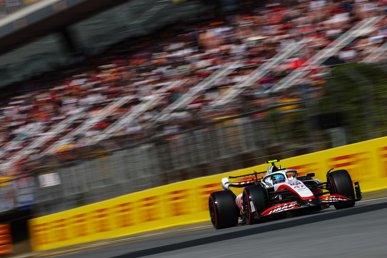 GP SPAGNA, Mick Schumacher (GER), Haas F1 Team 
21.05.2022. Formula 1 World Championship, Rd 6, Spanish Grand Prix, Barcelona, Spain, Qualifiche Day.
- www.xpbimages.com, EMail: requests@xpbimages.com ¬© Copyright: Charniaux / XPB Images