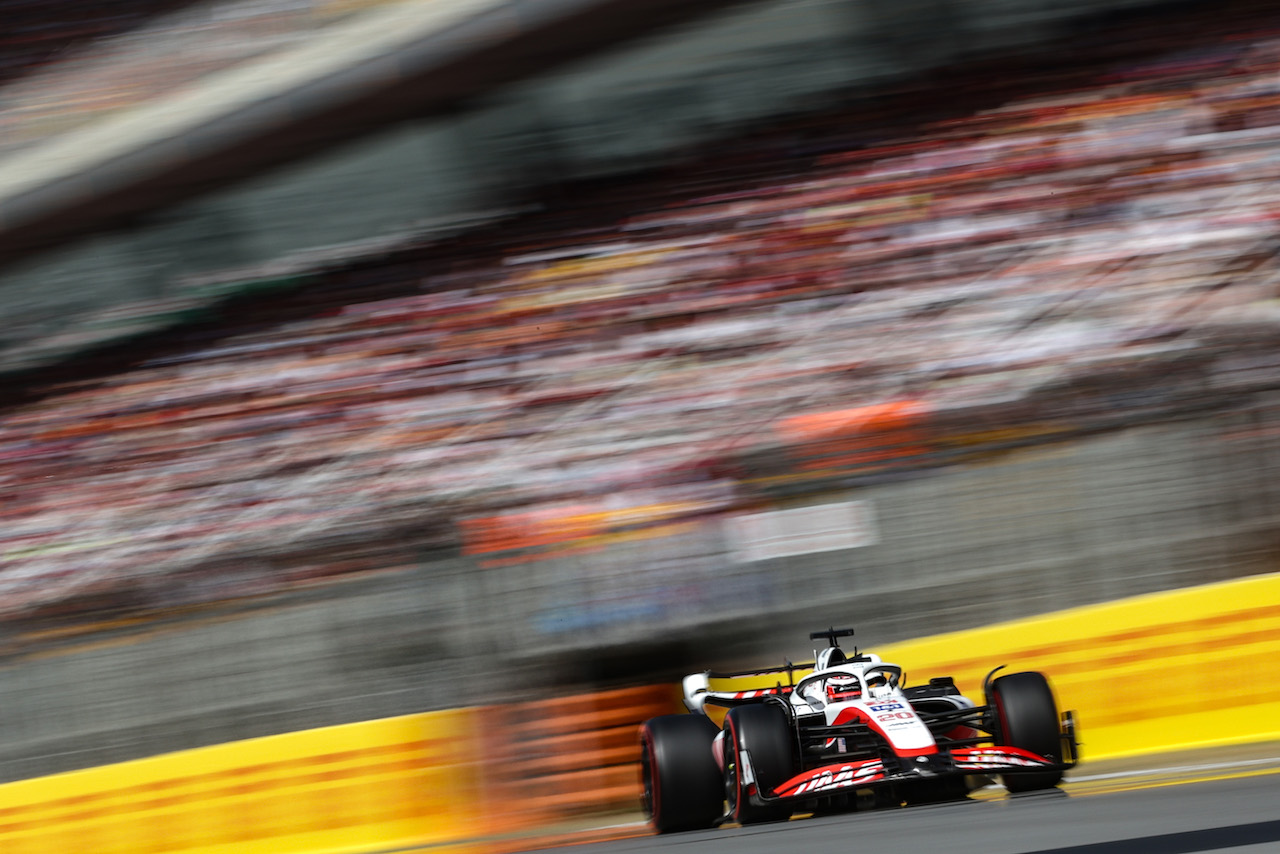 GP SPAGNA, Kevin Magnussen (DEN) Haas F1 Team 
21.05.2022. Formula 1 World Championship, Rd 6, Spanish Grand Prix, Barcelona, Spain, Qualifiche Day.
- www.xpbimages.com, EMail: requests@xpbimages.com ¬© Copyright: Charniaux / XPB Images