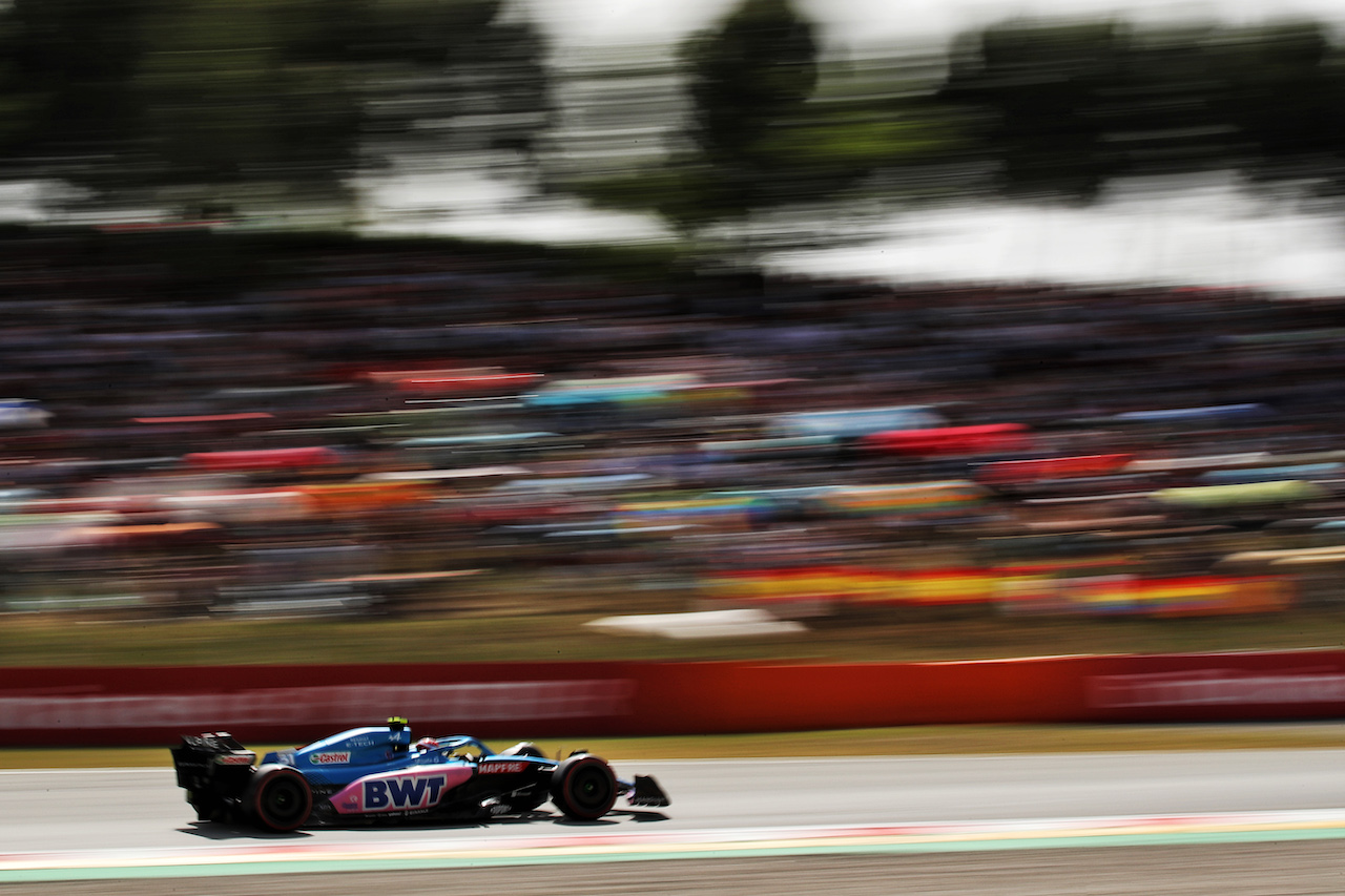 GP SPAGNA, Esteban Ocon (FRA) Alpine F1 Team A522.
21.05.2022. Formula 1 World Championship, Rd 6, Spanish Grand Prix, Barcelona, Spain, Qualifiche Day.
 - www.xpbimages.com, EMail: requests@xpbimages.com © Copyright: Coates / XPB Images