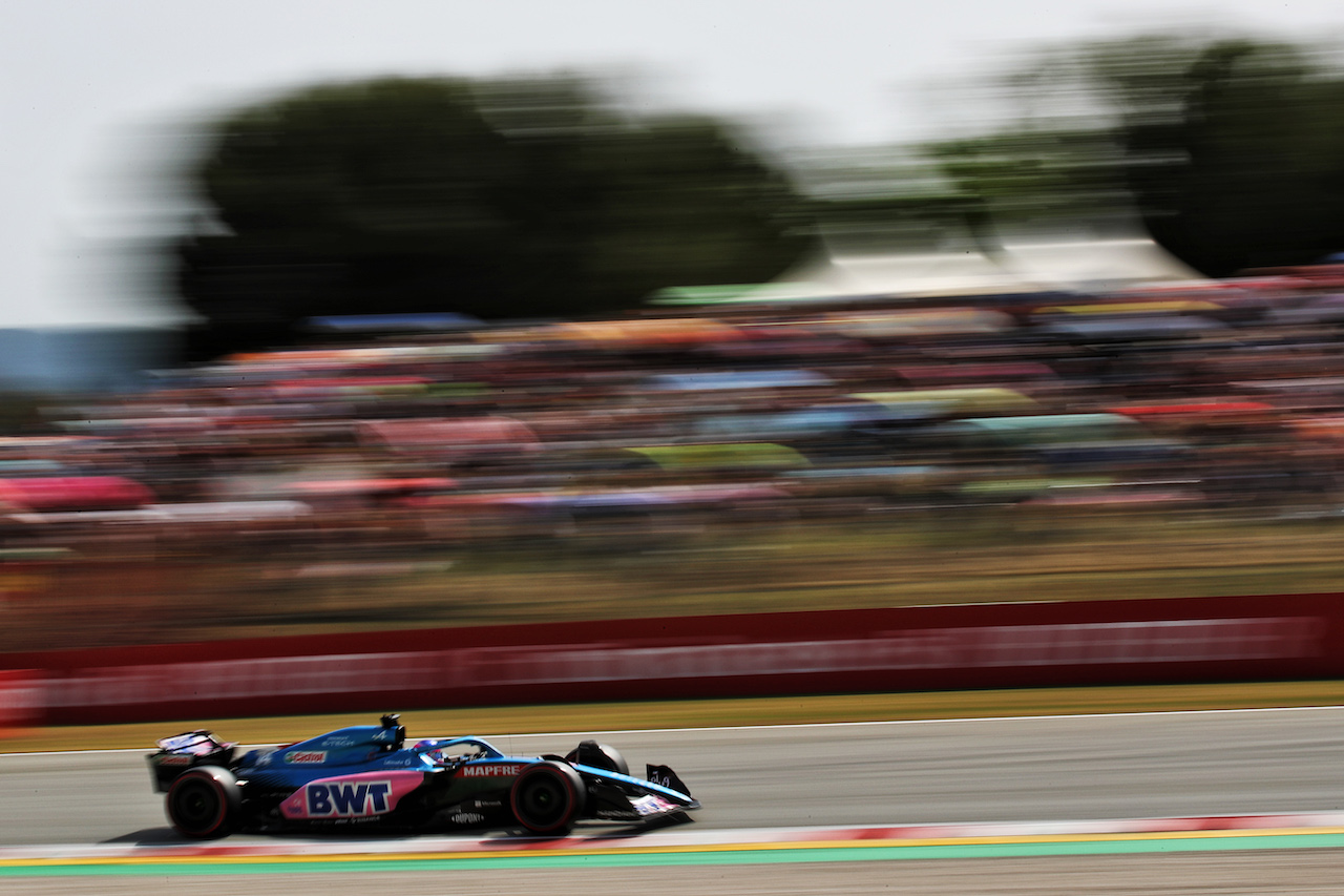 GP SPAGNA, Fernando Alonso (ESP) Alpine F1 Team A522.
21.05.2022. Formula 1 World Championship, Rd 6, Spanish Grand Prix, Barcelona, Spain, Qualifiche Day.
 - www.xpbimages.com, EMail: requests@xpbimages.com © Copyright: Coates / XPB Images