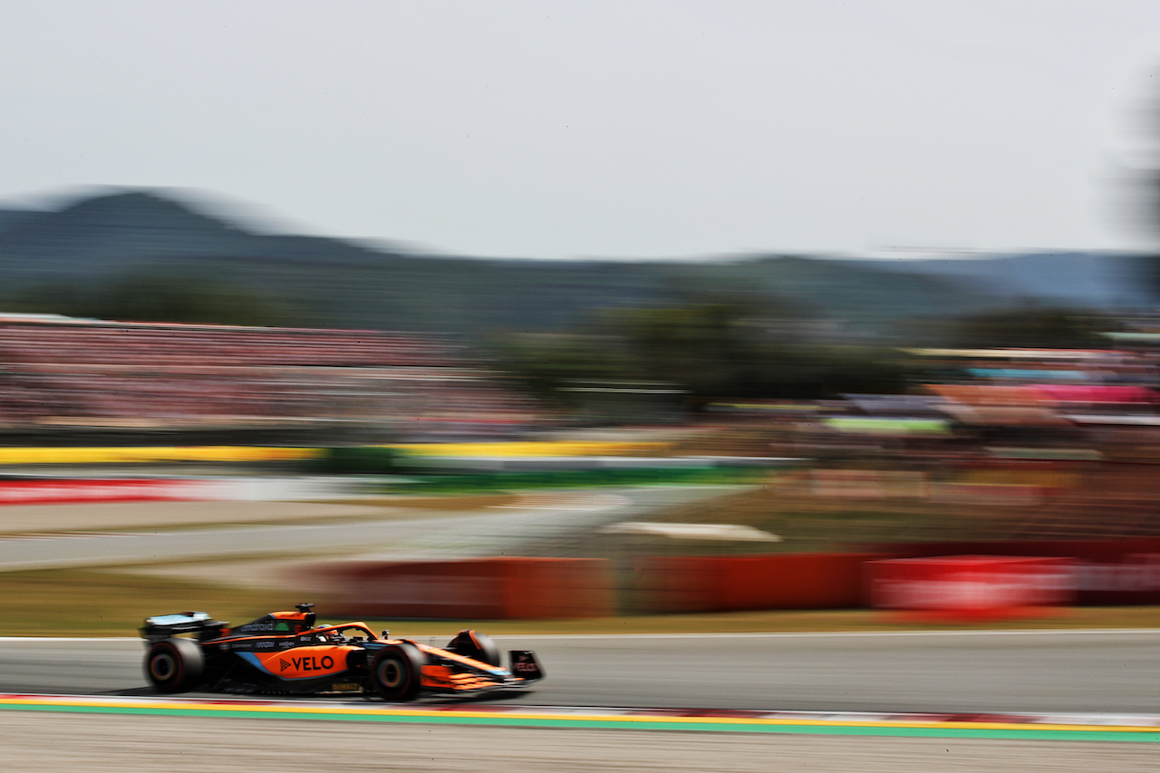 GP SPAGNA, Daniel Ricciardo (AUS) McLaren MCL36.
21.05.2022. Formula 1 World Championship, Rd 6, Spanish Grand Prix, Barcelona, Spain, Qualifiche Day.
 - www.xpbimages.com, EMail: requests@xpbimages.com © Copyright: Coates / XPB Images