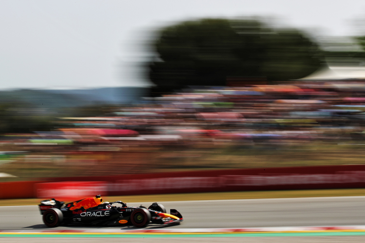 GP SPAGNA, Max Verstappen (NLD) Red Bull Racing RB18.
21.05.2022. Formula 1 World Championship, Rd 6, Spanish Grand Prix, Barcelona, Spain, Qualifiche Day.
 - www.xpbimages.com, EMail: requests@xpbimages.com © Copyright: Coates / XPB Images