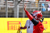 GP SPAGNA, Charles Leclerc (MON) Ferrari celebrates his pole position in qualifying parc ferme.
21.05.2022. Formula 1 World Championship, Rd 6, Spanish Grand Prix, Barcelona, Spain, Qualifiche Day.
- www.xpbimages.com, EMail: requests@xpbimages.com © Copyright: Batchelor / XPB Images