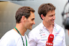 GP SPAGNA, (L to R): Roger Federer (SUI) Tennis Player with Toto Wolff (GER) Mercedes AMG F1 Shareholder e Executive Director.
21.05.2022. Formula 1 World Championship, Rd 6, Spanish Grand Prix, Barcelona, Spain, Qualifiche Day.
 - www.xpbimages.com, EMail: requests@xpbimages.com © Copyright: Coates / XPB Images