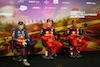 GP SPAGNA, (L to R): Max Verstappen (NLD) Red Bull Racing; Charles Leclerc (MON) Ferrari; e Carlos Sainz Jr (ESP) Ferrari, in the post qualifying FIA Press Conference.
21.05.2022. Formula 1 World Championship, Rd 6, Spanish Grand Prix, Barcelona, Spain, Qualifiche Day.
- www.xpbimages.com, EMail: requests@xpbimages.com © Copyright: XPB Images