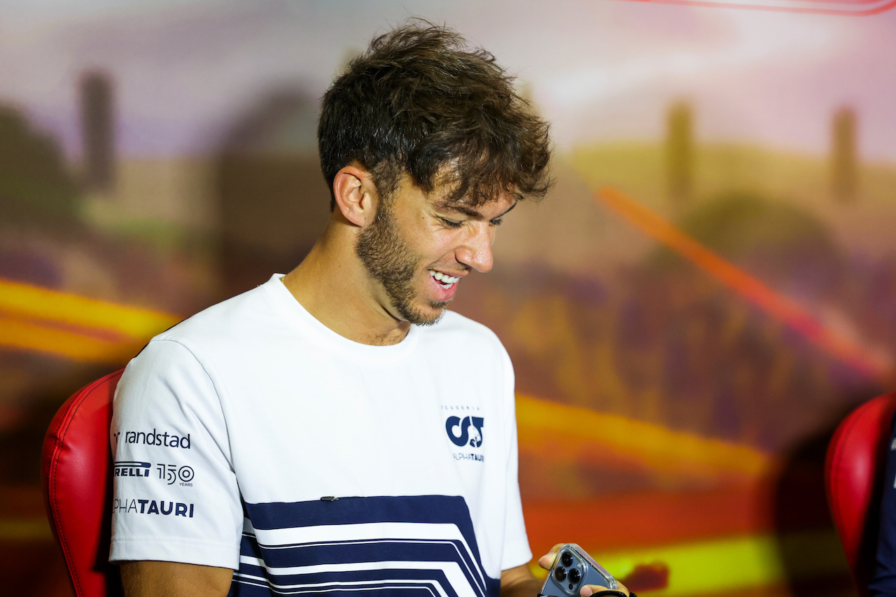 GP SPAGNA, Pierre Gasly (FRA) AlphaTauri in the FIA Press Conference.
20.05.2022 Formula 1 World Championship, Rd 6, Spanish Grand Prix, Barcelona, Spain, Practice Day.
- www.xpbimages.com, EMail: requests@xpbimages.com © Copyright: XPB Images