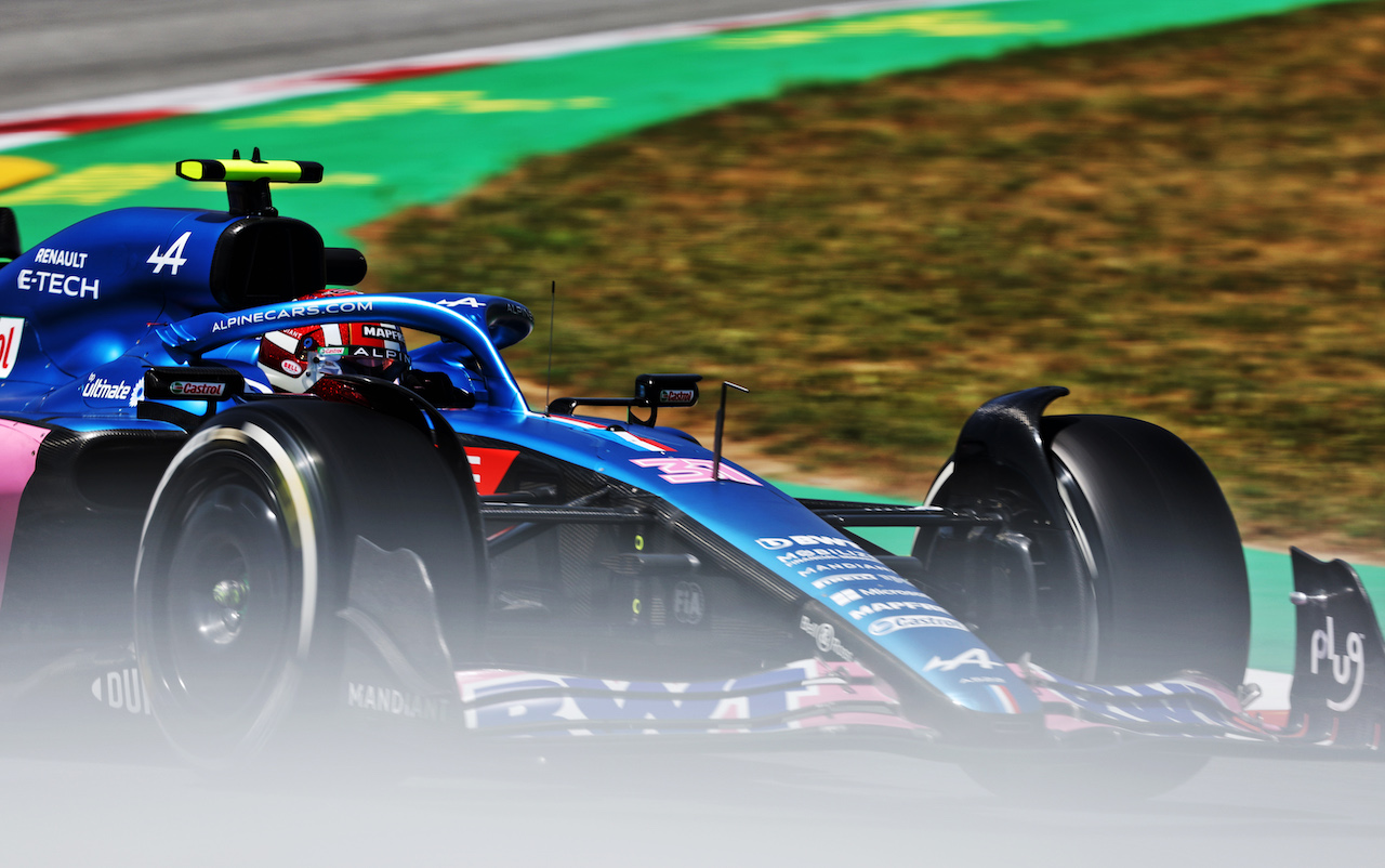 GP SPAGNA, Esteban Ocon (FRA) Alpine F1 Team A522.
20.05.2022 Formula 1 World Championship, Rd 6, Spanish Grand Prix, Barcelona, Spain, Practice Day.
- www.xpbimages.com, EMail: requests@xpbimages.com © Copyright: Bearne / XPB Images
