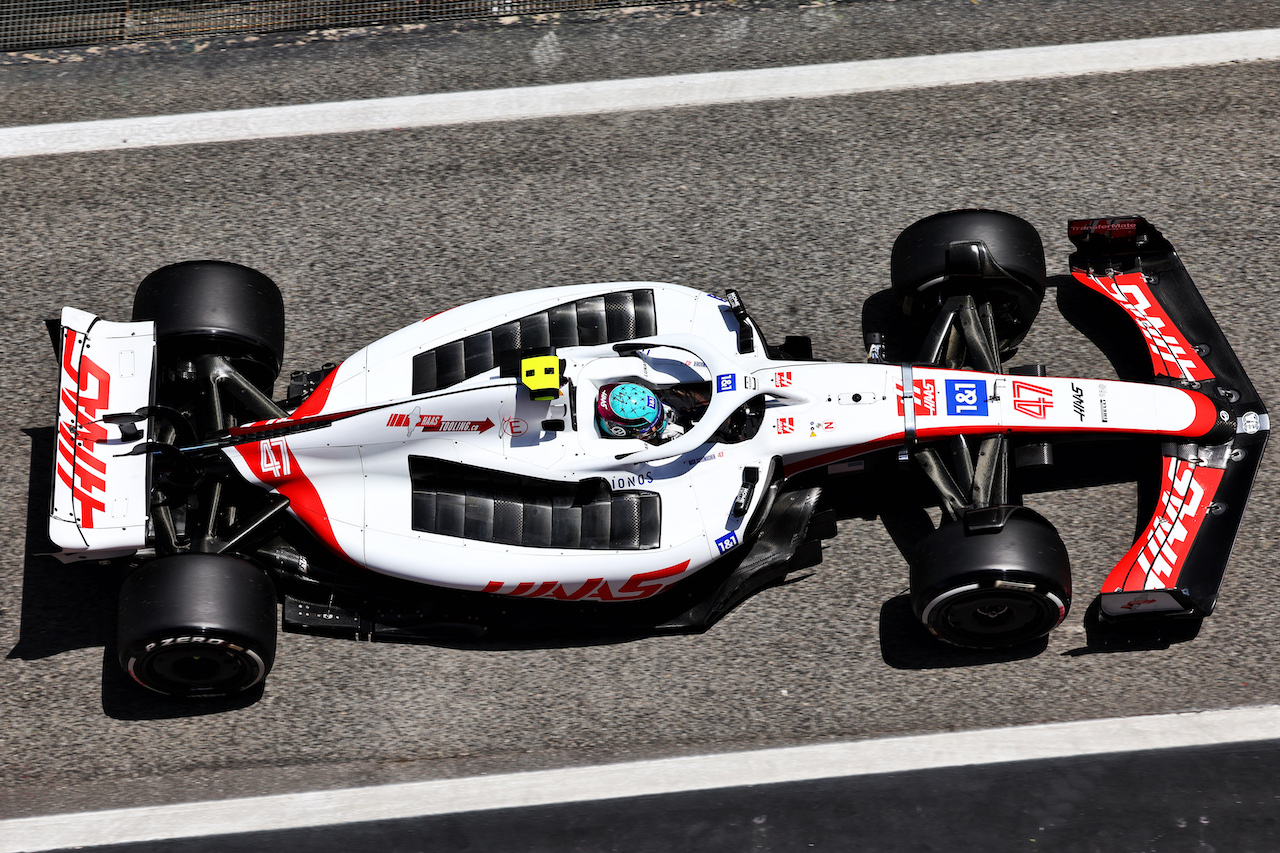 GP SPAGNA, Mick Schumacher (GER) Haas VF-22.
20.05.2022 Formula 1 World Championship, Rd 6, Spanish Grand Prix, Barcelona, Spain, Practice Day.
- www.xpbimages.com, EMail: requests@xpbimages.com © Copyright: Batchelor / XPB Images