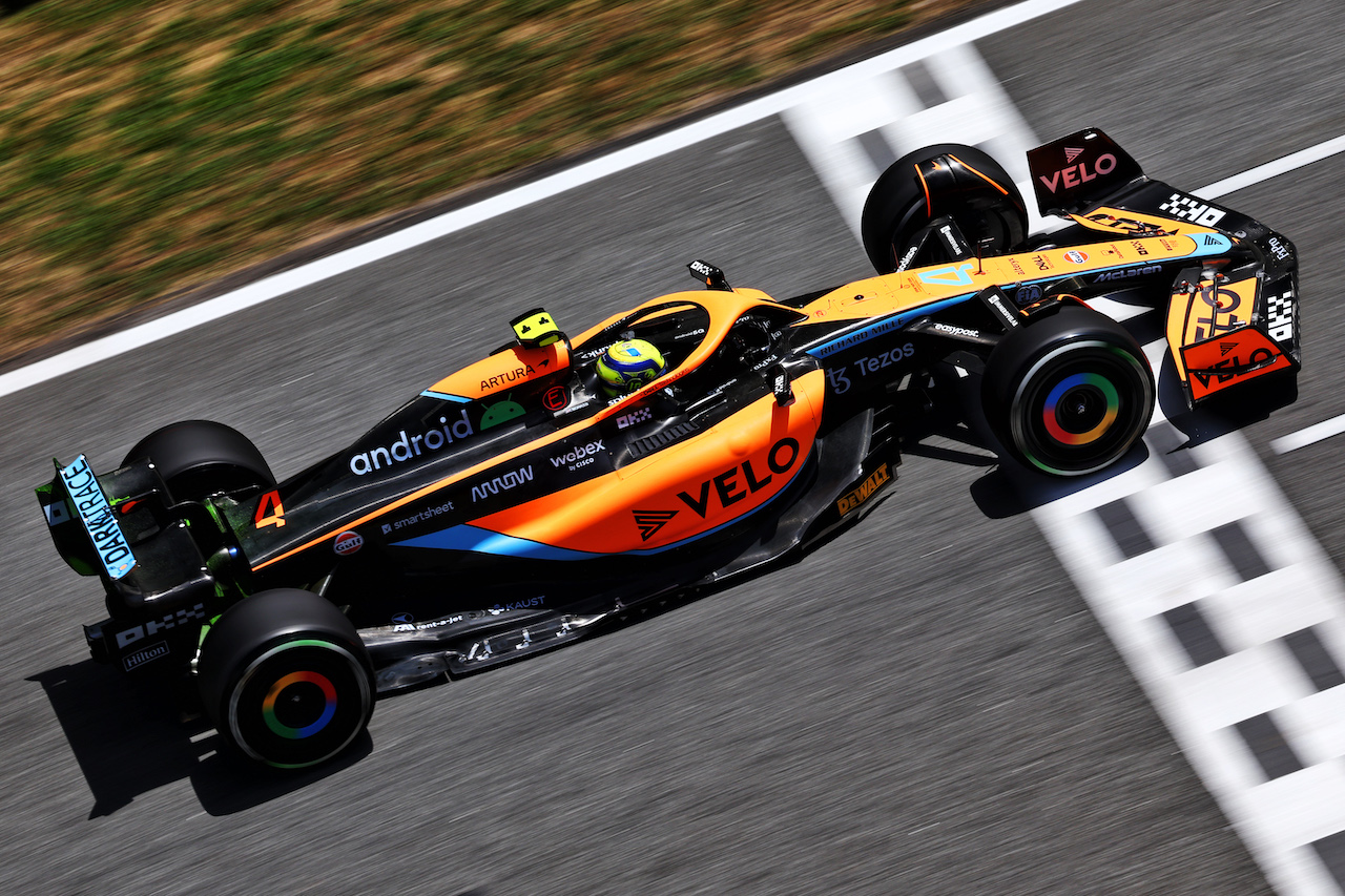 GP SPAGNA, Lando Norris (GBR) McLaren MCL36.
20.05.2022 Formula 1 World Championship, Rd 6, Spanish Grand Prix, Barcelona, Spain, Practice Day.
- www.xpbimages.com, EMail: requests@xpbimages.com © Copyright: Batchelor / XPB Images