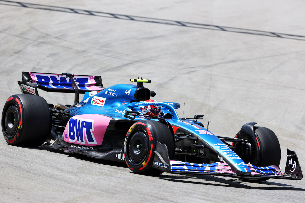 GP SPAGNA, Esteban Ocon (FRA) Alpine F1 Team A522.
20.05.2022 Formula 1 World Championship, Rd 6, Spanish Grand Prix, Barcelona, Spain, Practice Day.
- www.xpbimages.com, EMail: requests@xpbimages.com © Copyright: Charniaux / XPB Images