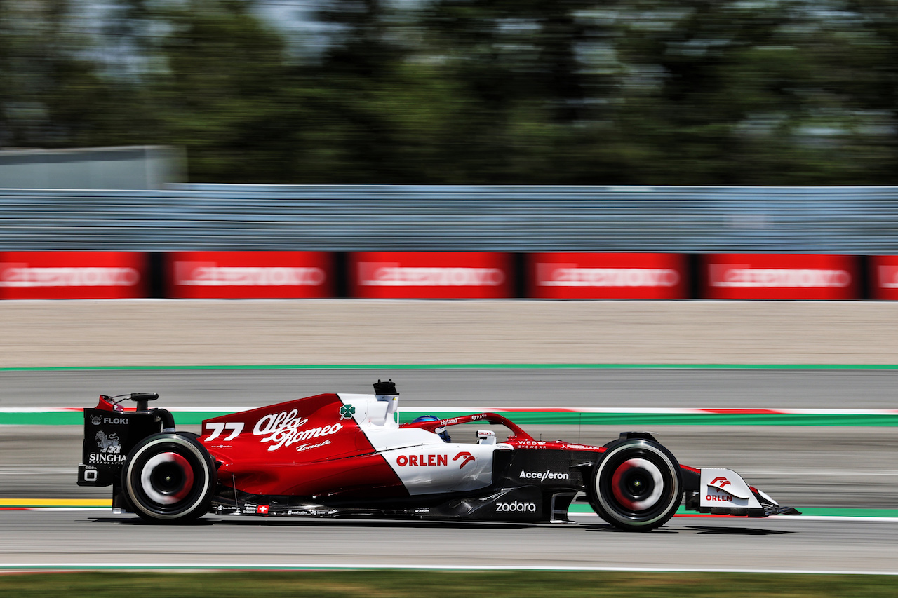 GP SPAGNA, Valtteri Bottas (FIN) Alfa Romeo F1 Team C42.
20.05.2022 Formula 1 World Championship, Rd 6, Spanish Grand Prix, Barcelona, Spain, Practice Day.
- www.xpbimages.com, EMail: requests@xpbimages.com © Copyright: Charniaux / XPB Images
