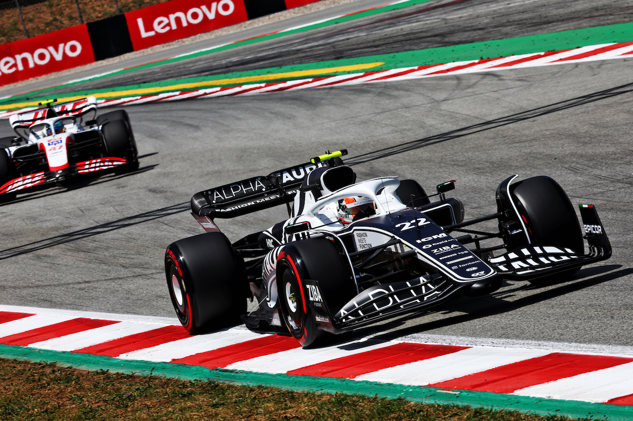 GP SPAGNA, Yuki Tsunoda (JPN) AlphaTauri AT03.
20.05.2022 Formula 1 World Championship, Rd 6, Spanish Grand Prix, Barcelona, Spain, Practice Day.
- www.xpbimages.com, EMail: requests@xpbimages.com © Copyright: Batchelor / XPB Images