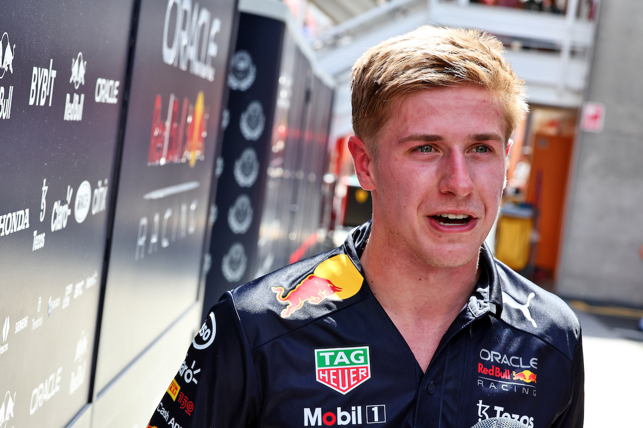 GP SPAGNA, Juri Vips (EST) Red Bull Racing Test Driver.
20.05.2022 Formula 1 World Championship, Rd 6, Spanish Grand Prix, Barcelona, Spain, Practice Day.
- www.xpbimages.com, EMail: requests@xpbimages.com © Copyright: Batchelor / XPB Images